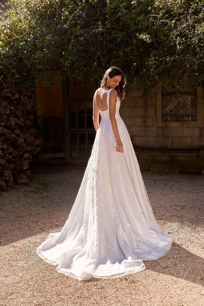 JACQUELINE Bridal Gown by Tania Olsen Designs